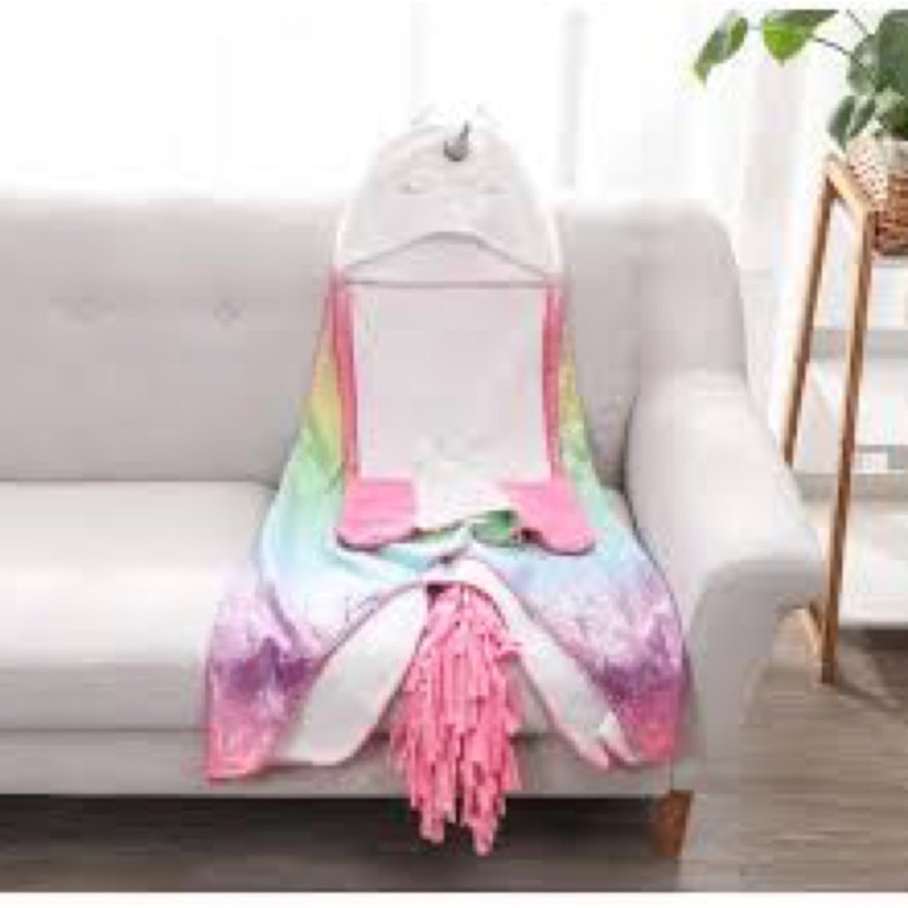 Colorful Unicorn Hooded Blanket